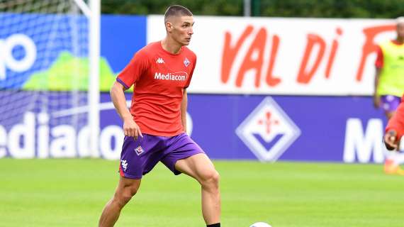Fiorentina, gli obiettivi di Milenkovic: "Conference League ed entrare tra le prime 6 in Serie A"