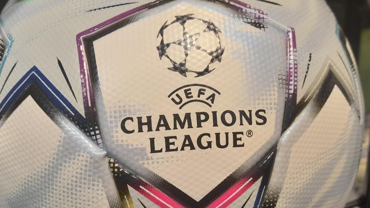 Oggi il sorteggio Champions con 36 squadre in 4 fasce. Attesa per Inter, Napoli, Roma e Como