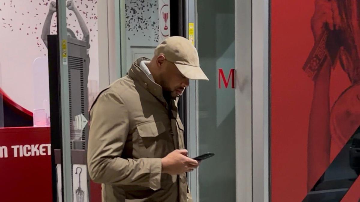 Milan, l'agente di Maignan uscito ora dalla sede rossonera: manca solo la firma sul rinnovo