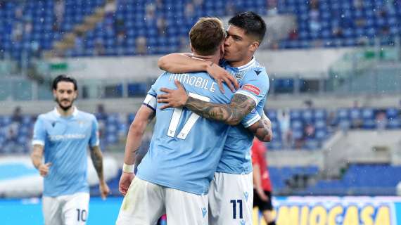 La Lazio soffre ma vince e coltiva il sogno Champions: 4-3 al Genoa, ancora decisivo Correa