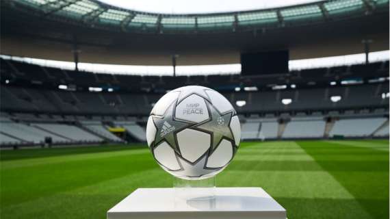 FOTO - Champions League, il pallone della finale di sabato a Parigi tra Liverpool e Real Madrid