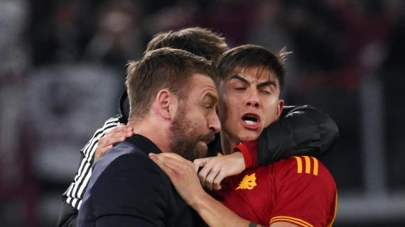 Roma in ansia per Dybala, De Rossi: "A volte per cinque minuti in più perdi due mesi"