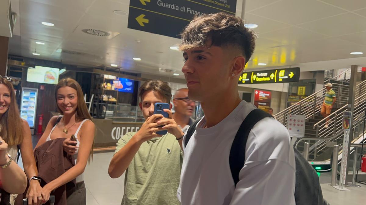 Fiorentina, ecco Victor Valdepenas: "Sono felice, ho grandi aspettative"