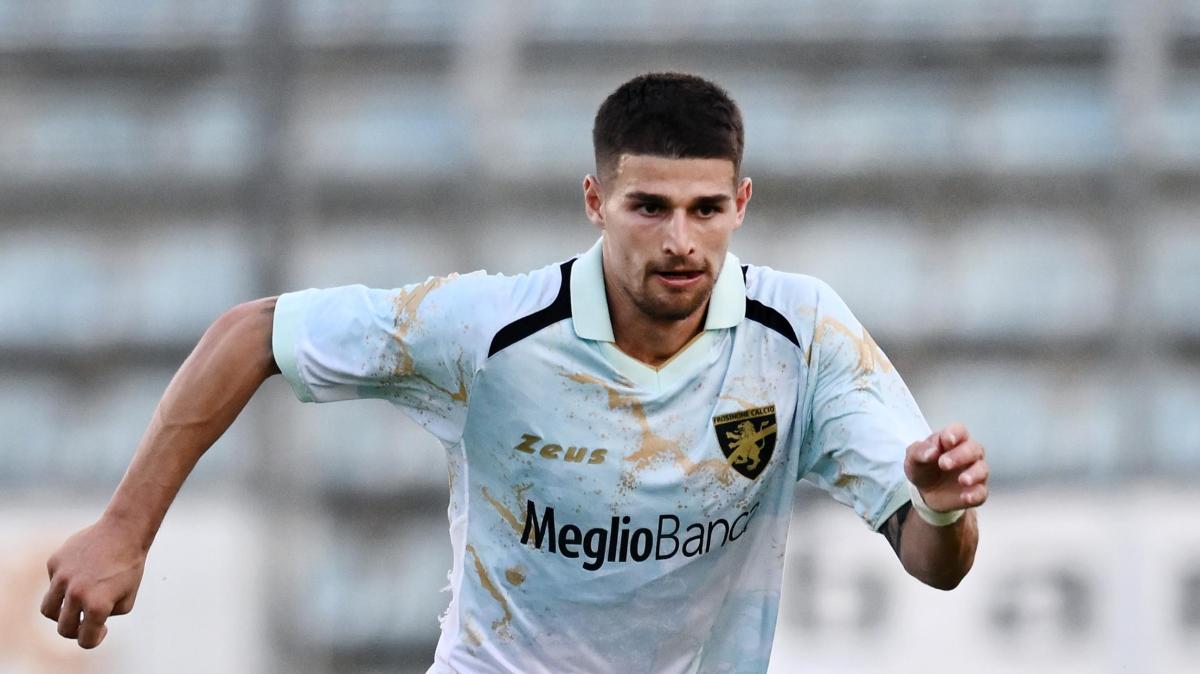 Il Frosinone mette Koutsoupias sul mercato. Il centrocampista non sarà convocato per Firenze