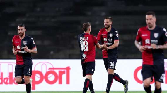 Pavoletti da record, Genoa nel baratro: Cagliari avanti 1-0 all'intervallo