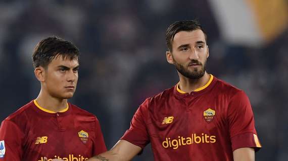 Roma, la difesa perde pezzi: due soluzioni per Mourinho se vuole mantenere la linea a tre