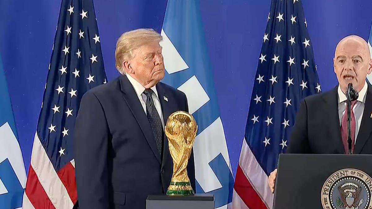 Trump: "Hanno messo Kane in difesa, è insolito. Il prossimo Mondiale? In Cina e Stati Uniti"