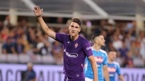 Fiorentina, Vlahovic: "I gol al Cagliari non valgono niente. Idolo? Ibra"
