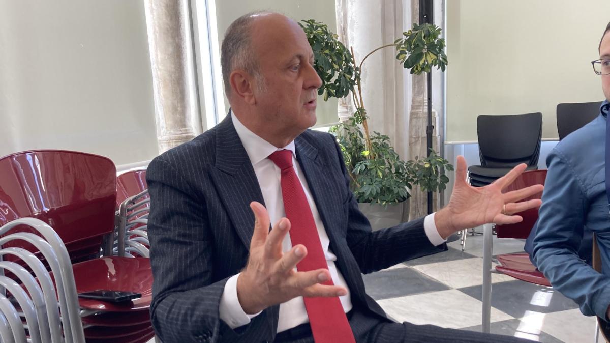 Immagine news primo piano TUTTO mercato WEB: notizie di calcio e calciomercato