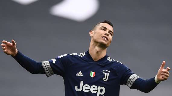 Furia Ronaldo nel finale contro la Serbia: gol fantasma e fascia da capitano gettata a terra