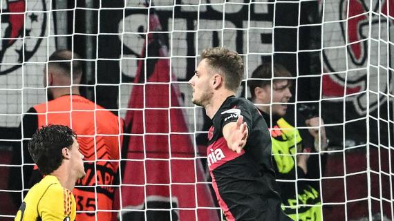 Bayern, passo falso. Stanisic ricorda: "Leverkusen ancora dietro, abbiamo un vantaggio"