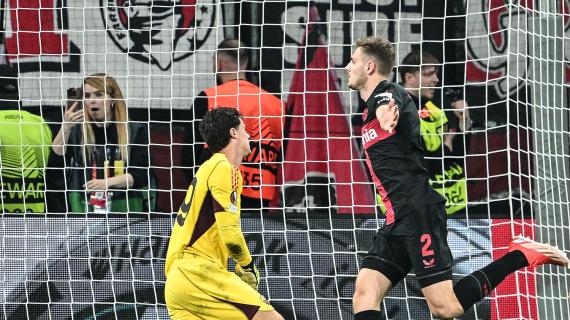 Stanisic dopo il gol del 2-2 alla Roma: "Leverkusen chiaramente la squadra migliore"