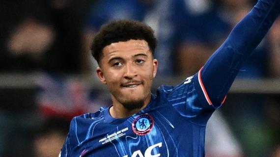 Inseguito a lungo dalla Roma, Sancho resta in Inghilterra e firma per l'Aston Villa