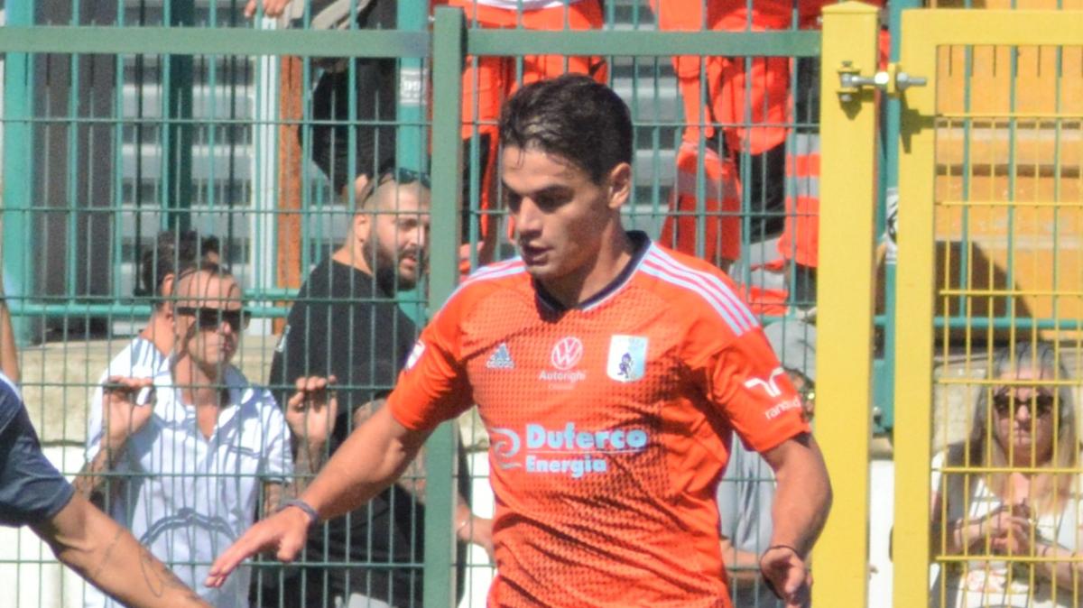Padova, non mancano le richieste per Favale. Il terzino è nel mirino di Juve Stabia e Bari