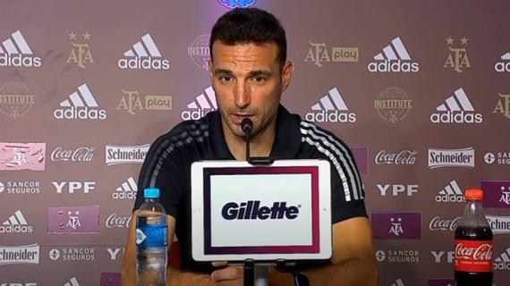 Argentina, Scaloni: "Chiesto ai club di non far giocare chi non è al 100%". Slittano i convocati