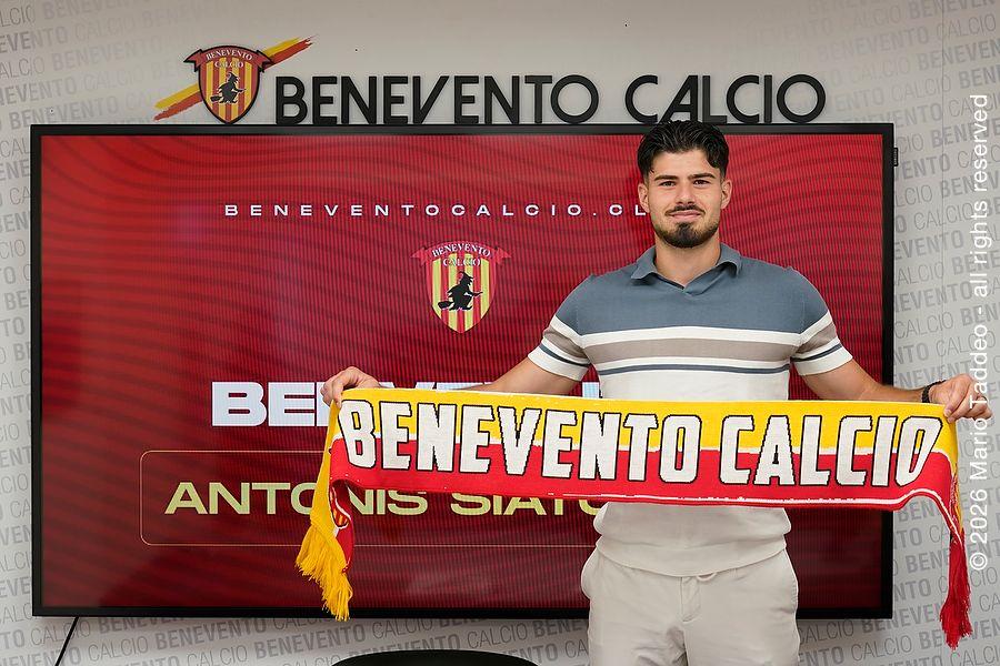 Benevento, ecco il secondo rinforzo dell'estate: Siatounis ha firmato per 3 anni
