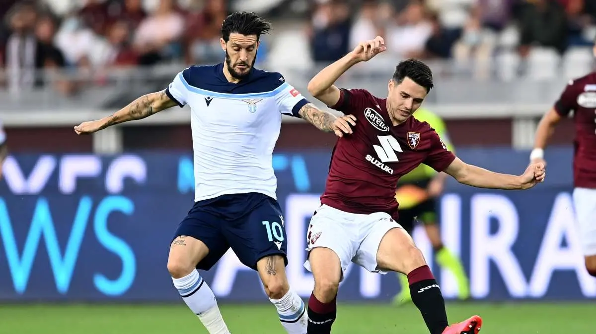 TOP NEWS ore 20 - Napoli da Scudetto, Lazio salvata da Immobile. Ora tocca a Roma-Udinese