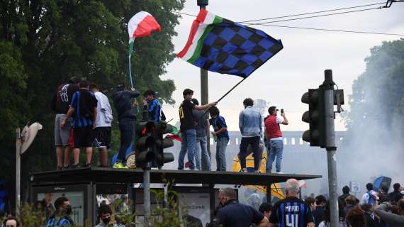 "Piazza Inter". Corriere dello Sport: "In trentamila a Milano per festeggiare il titolo"