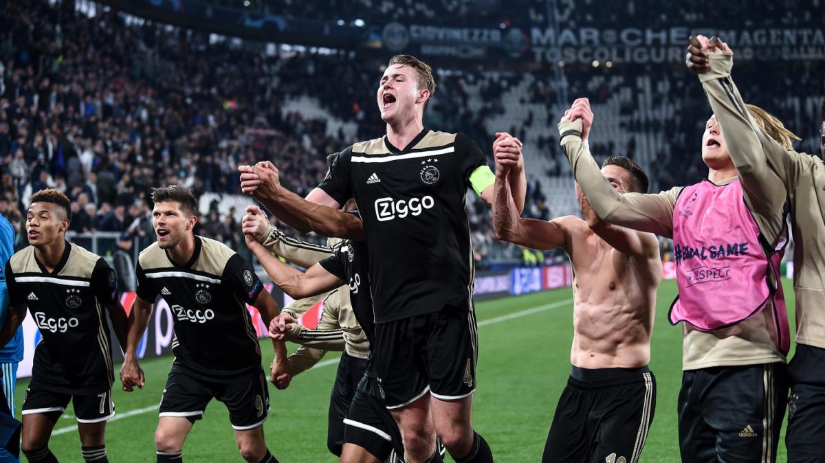 Ajax, continua la rivoluzione: anche Kroes verso l'addio, due candidati per il suo posto