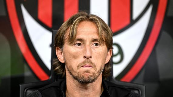 Modric scherza: "Spero che Sucic porti rispetto nel derby. Giocatore forte e bravo ragazzo"