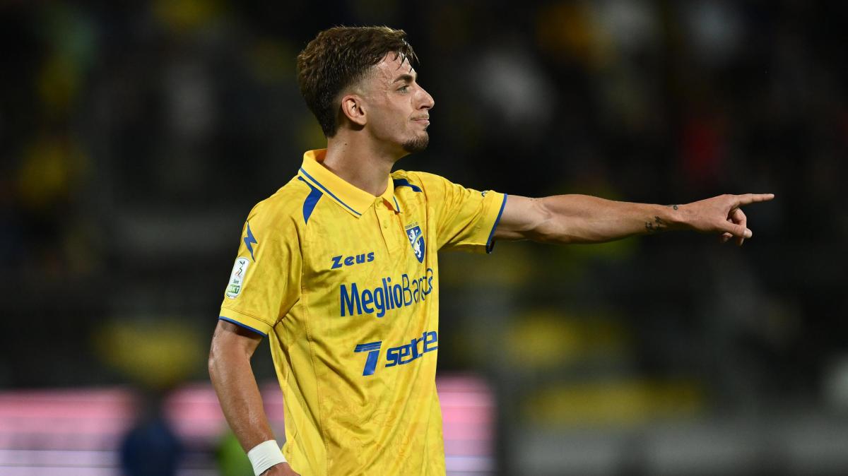 Frosinone, Cichella: "Sin da quando ero piccolo Daniele De Rossi è stato il mio idolo"