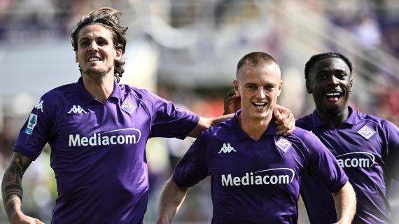 Disastro Lecce, la Fiorentina gioca a tennis al Via del Mare. Finisce 0-6 tra i fischi