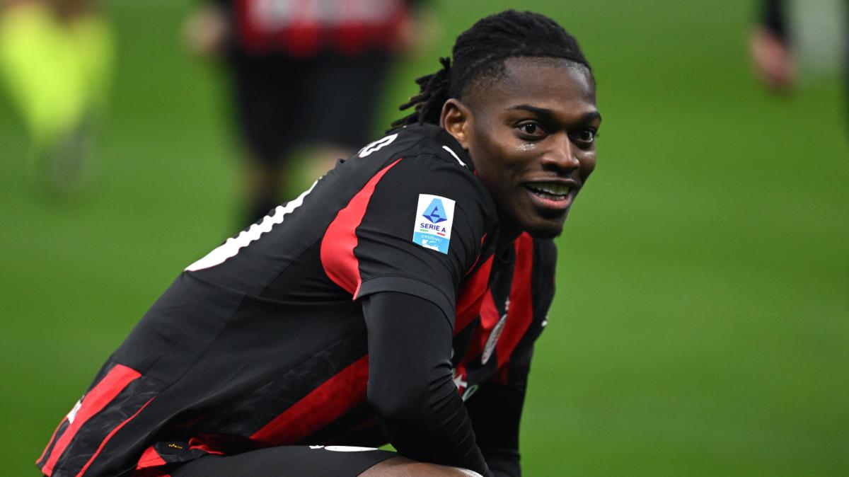 Juve vince col Cagliari, il Milan batte la Lazio. Il Corriere della Sera: "In testa per una notte"