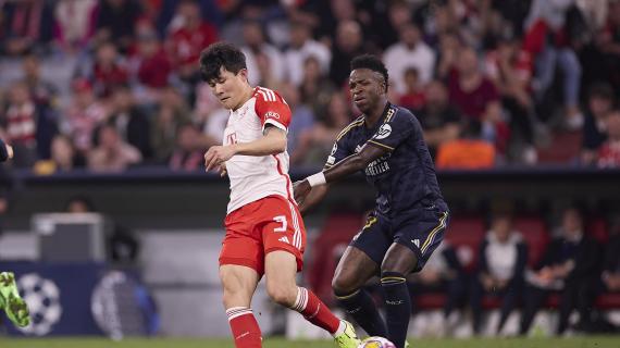 Serataccia per Kim Min Jae: causa rigore, doppietta di Vinicius e Bayern-Real Madrid 2-2