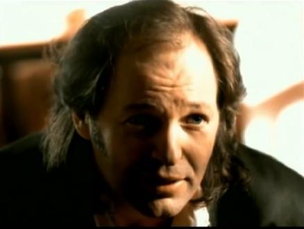 "T'immagini...". Vasco Rossi si Kom-plimenta con la Lucchese per la promozione in D