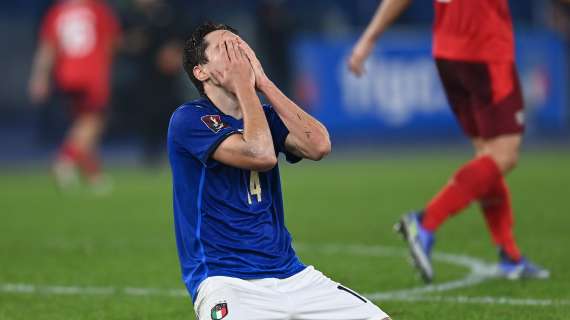 L'Italia piomba ai playoff e l'Inghilterra se la ride segnando 10 reti. I risultati della serata