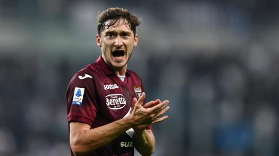 Torino, la cessione di Schuurs potrebbe finanziare un attaccante e tre riscatti a fine stagione