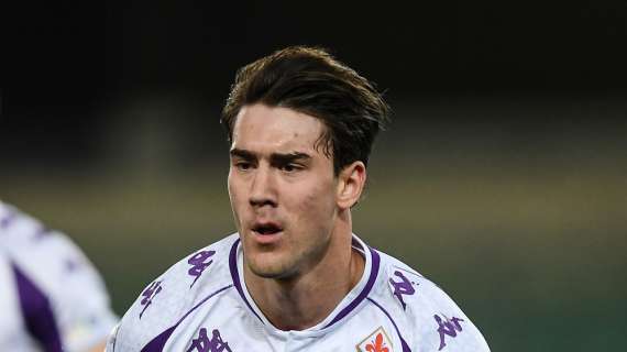 La Nazione: "Fiorentina, l'obiettivo è il rinnovo di Vlahovic. Scordandosi Chiesa"