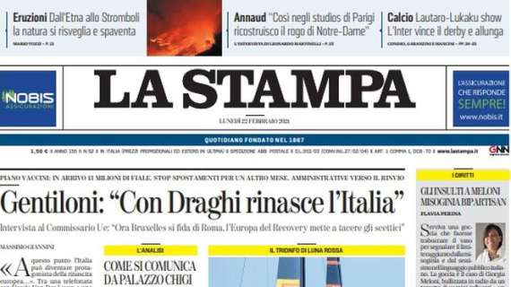 L'apertura de La Stampa: "Lautaro-Lukaku show. L'Inter vince il derby e allunga"
