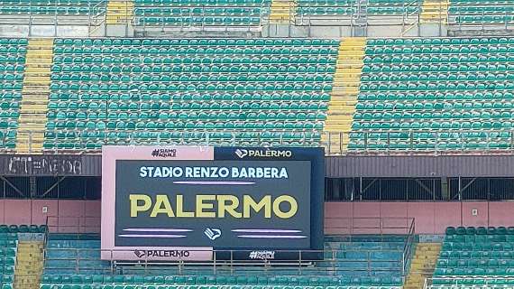 La curiosa iniziativa del Palermo: maglia simbolica in dono per ricordare anche i record negativi