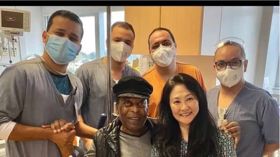 Pelé di nuovo ricoverato in ospedale a San Paolo: le sue condizioni sono stabili