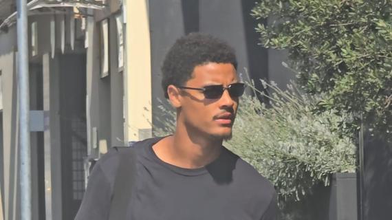 Milan, De Winter: "Mi adatto sia a 3 che a 4. Inter? Niente di serio"