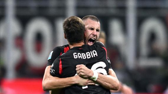Allegri batte il Napoli e lo aggancia in vetta, La Gazzetta dello Sport in apertura: "Milan da leoni"