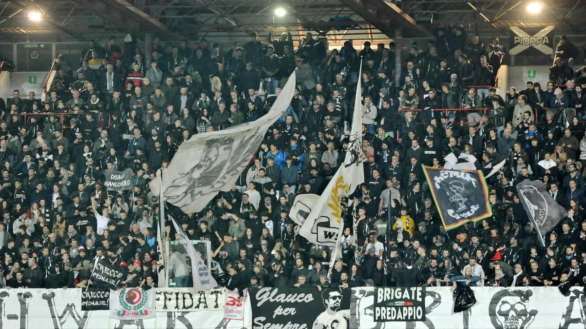 Cesena, oltre 5mila abbonamenti rinnovati. Di Taranto: "Legame indissolubile con la città"