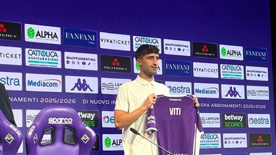 Alle 16 c'è Leicester-Fiorentina, le formazioni: esordio in maglia viola per Viti, Beltran punta