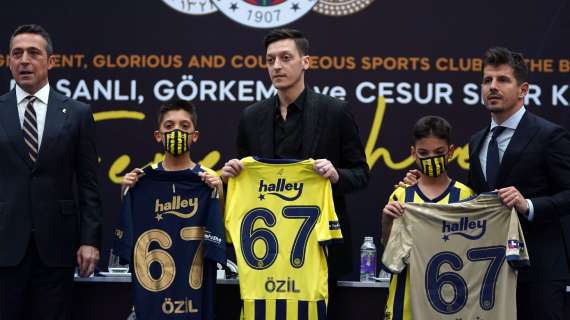 Fenerbahçe, Emre Belozoglu accoglie Ozil: "Contenti e orgogliosi. Ora puntiamo al titolo"