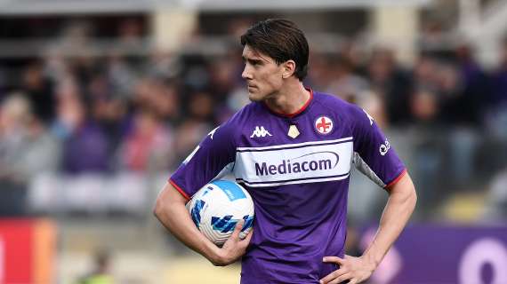 Fiorentina, Vlahovic gol con la Serbia: esultanza come come Khaby Lame per l'attaccante
