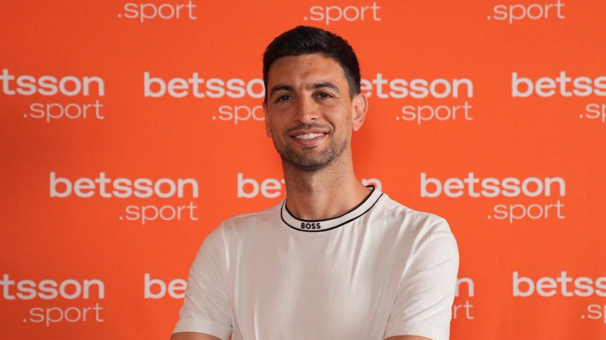 Pastore: "Il Palermo può giocarsi promozione diretta in serie A"