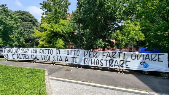 TMW - Cuadrado all'Inter, striscione della Nord: "Hai fatto tutto per farti odiare, ora devi dimostrare"