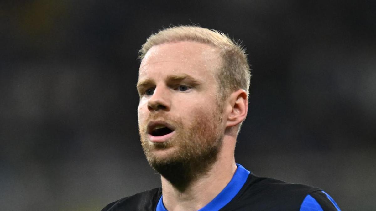 Eredivisie, Klaassen regala il 200° Klassieker all'Ajax: 2-0 sul Feyenoord. E il Breda sorride 