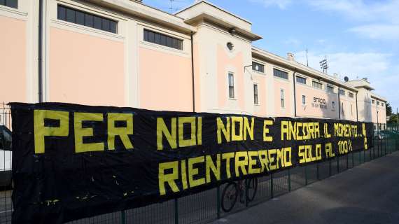 TMW - Samp, striscione della tifoseria: "Per noi non è ancora il momento. Rientreremo al 100%"