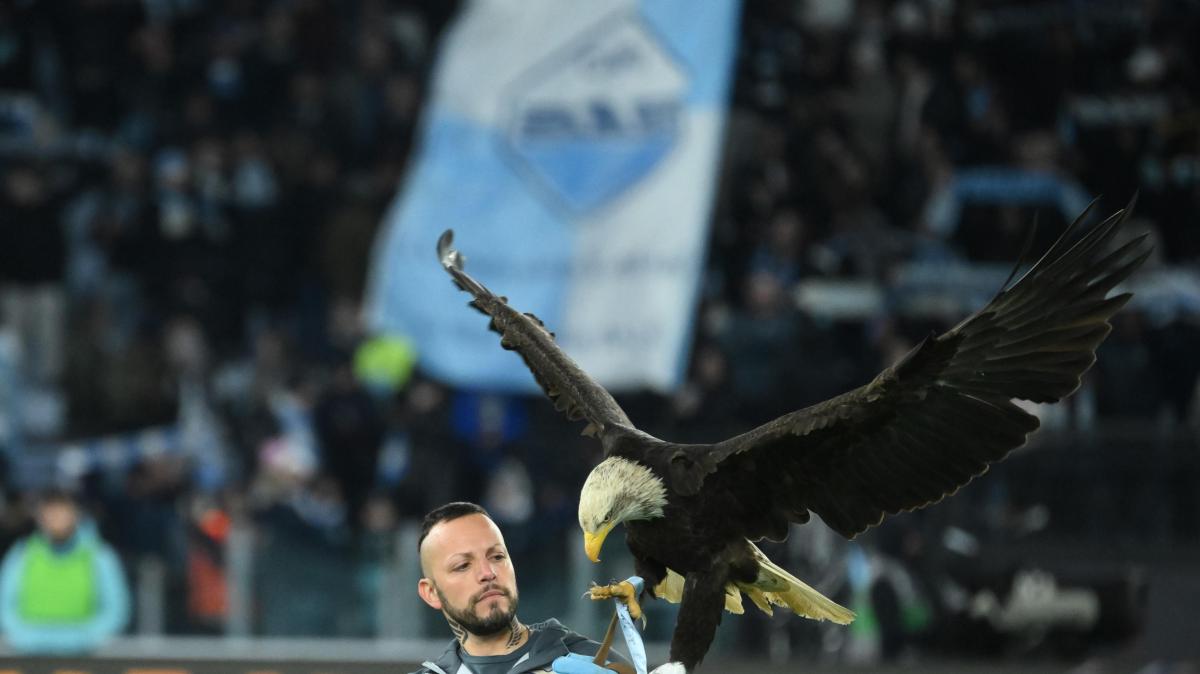Festa dei tifosi della Lazio per festeggiare i 126 anni della società