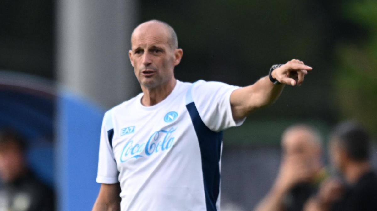 Napoli, Allegri: "Stiamo lavorando bene". Landucci: "Quest'anno non sarà espulso"