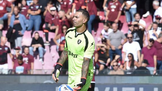 Salernitana, tegola fra i pali: lesione al bicipite femorale per Sepe. La nota del club