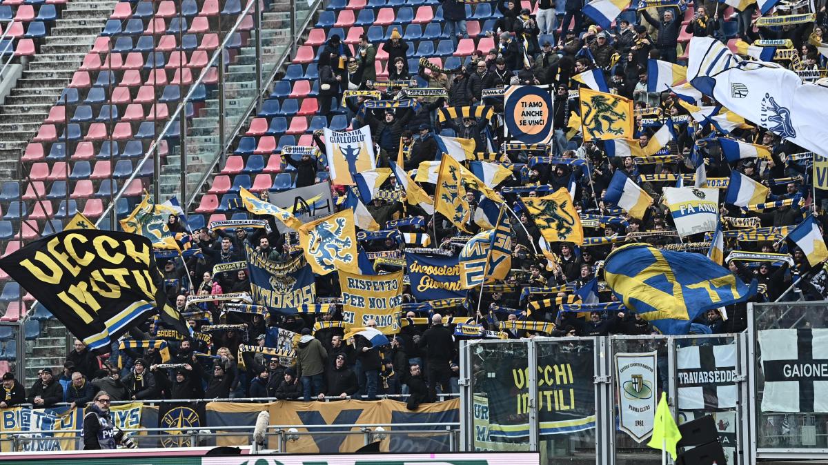 Lontani dopo la firma col Parma: "Arrivo in un club con un progetto ambizioso"