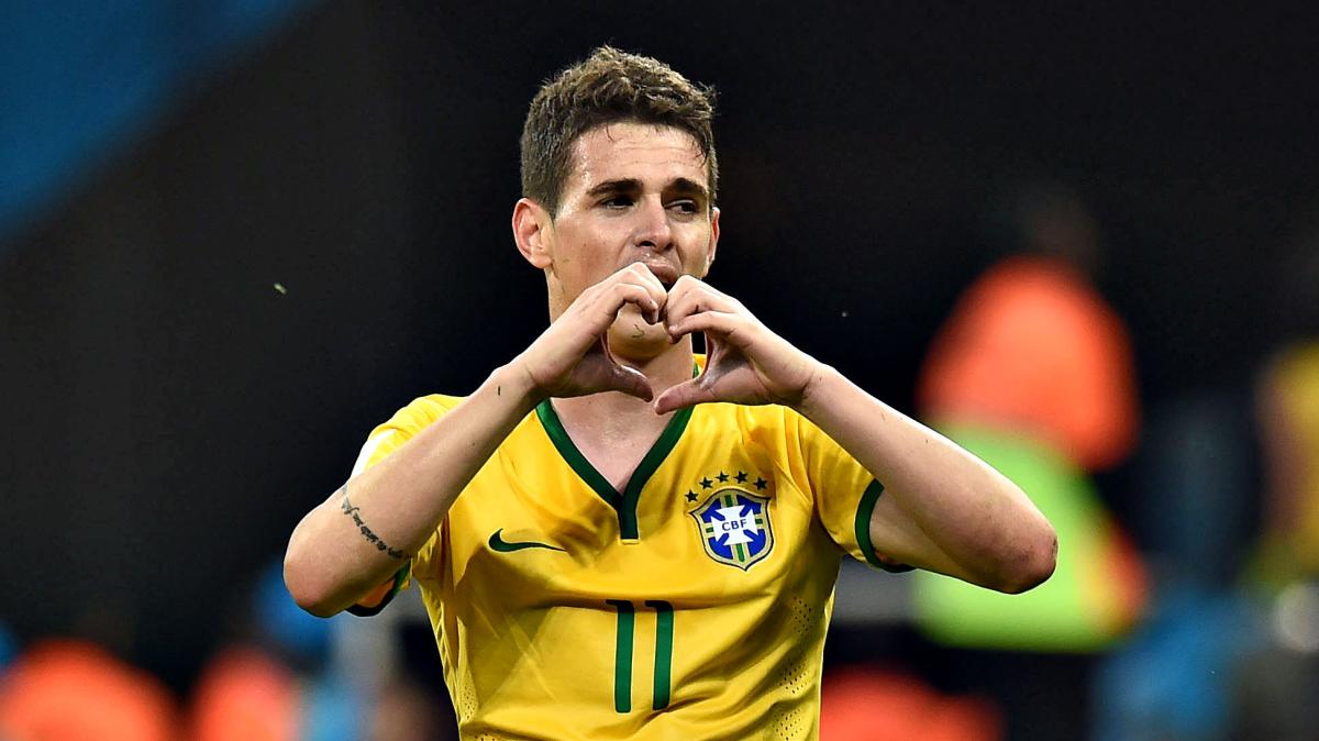 Malore per Oscar, pres. Sao Paulo rassicura: "Primi esami positivi, abbiamo parlato"